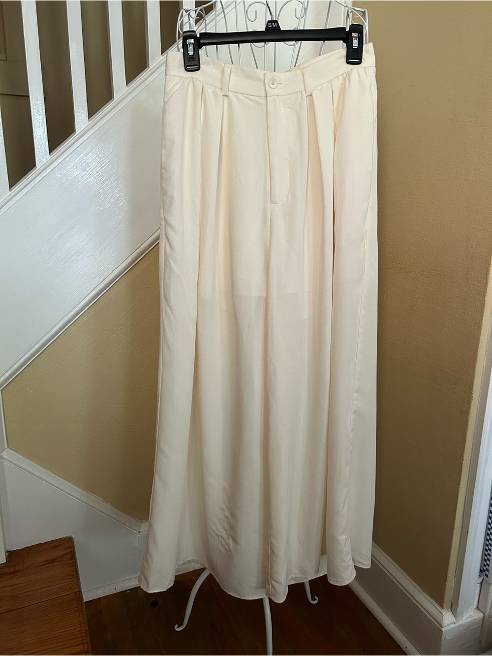 ASTR Cream Ultra Wide Leg Trousers